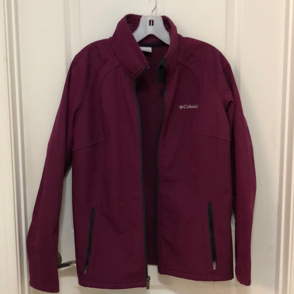 Columbia burgundy women’s fall jacket